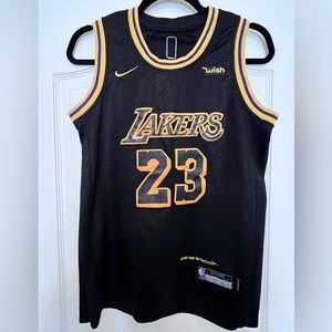 LeBron James, Los AngelesLakers #23 Black/Mamba Skin, Size Youth Large
